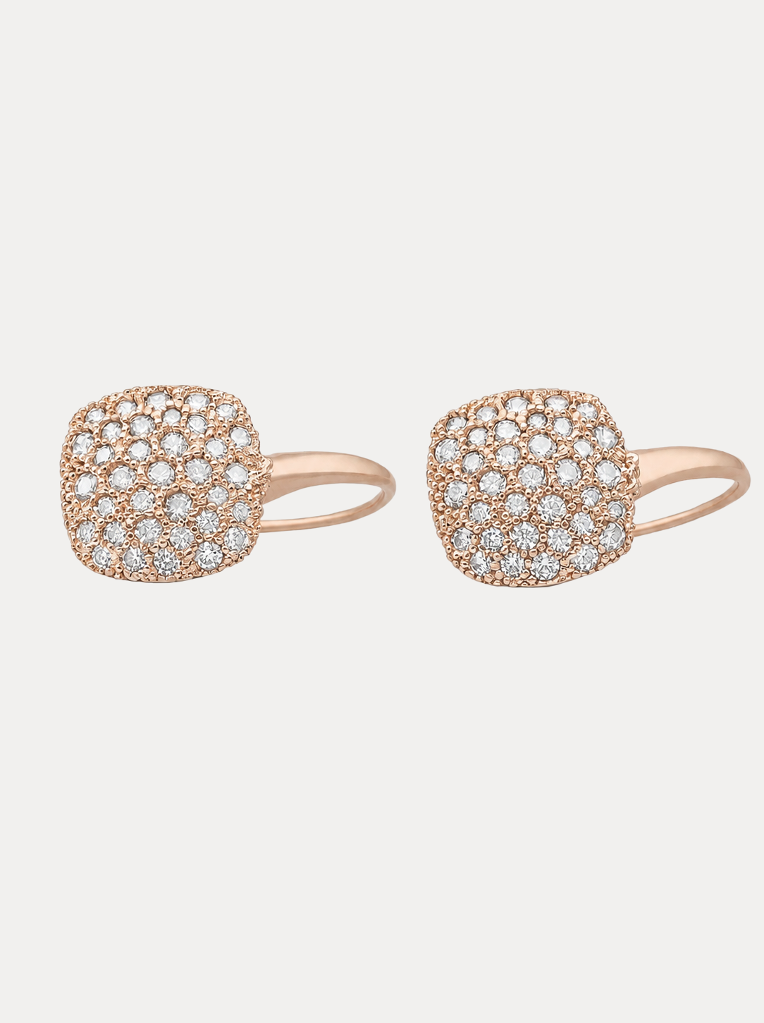 Orecchini Rotondi in Oro Rosa con Pavé di Diamanti