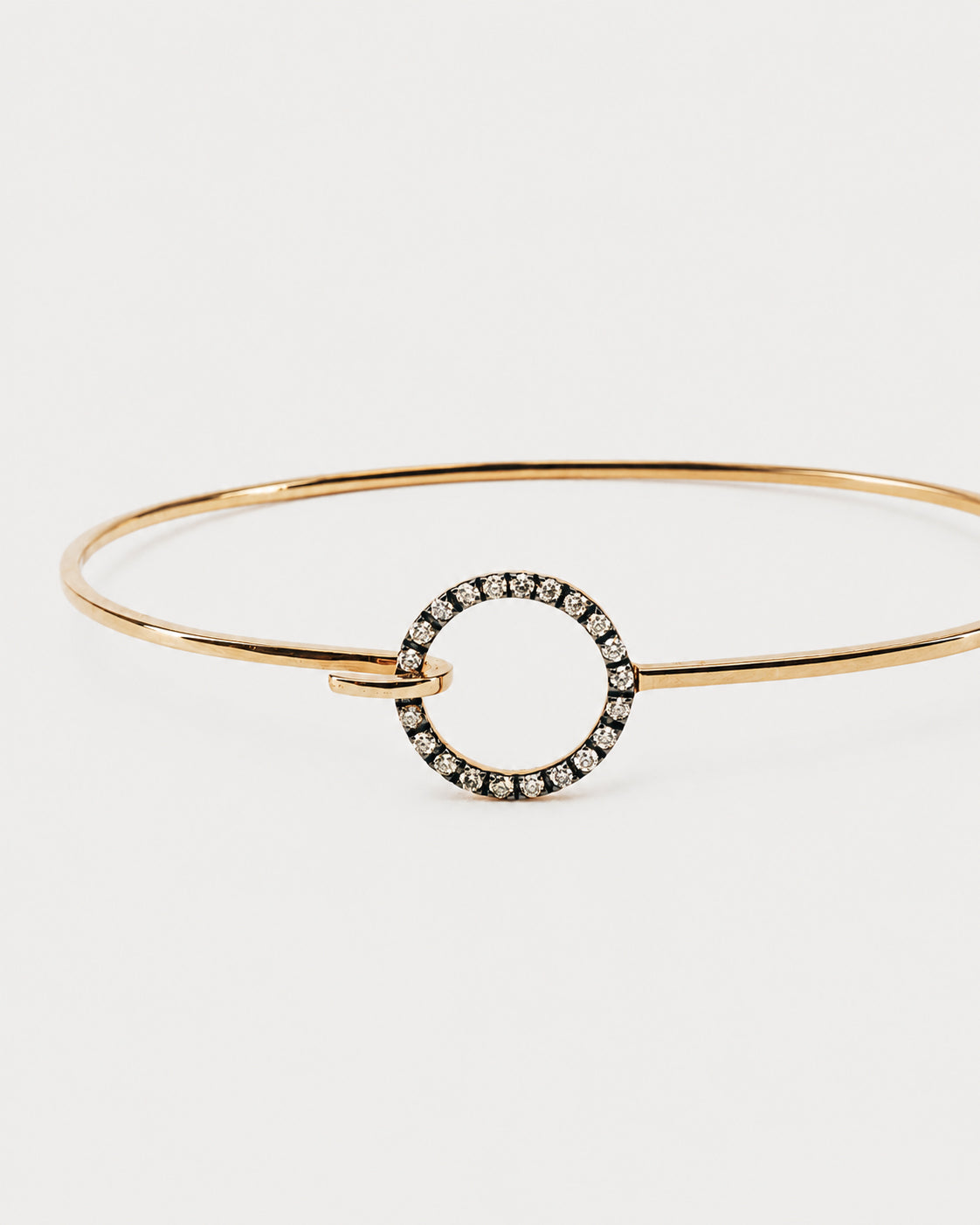 Bracciale Fani Rigido in Oro Rosa con Cerchio di Diamanti Brown