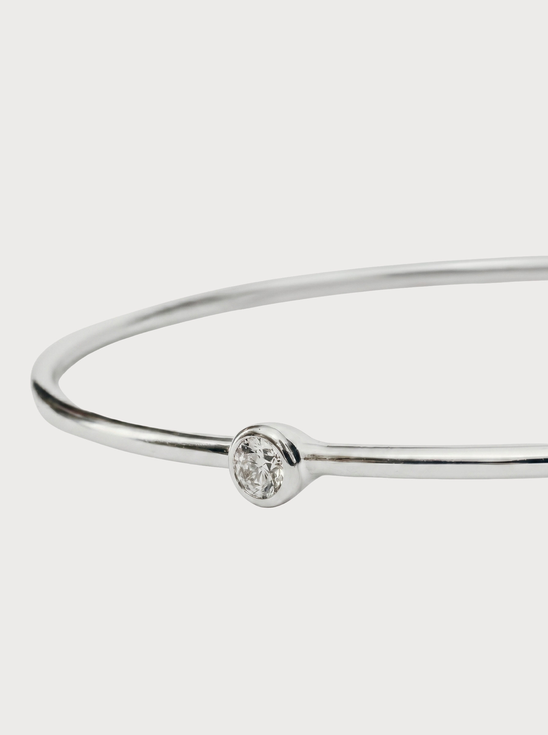 Bracciale Crivelli Rigido in Oro Bianco con Diamante Centrale