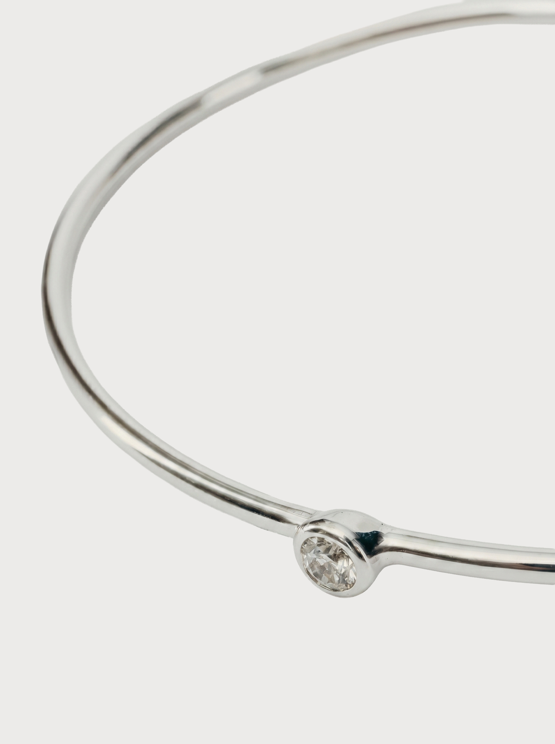 Bracciale Crivelli Rigido in Oro Bianco con Diamante Centrale