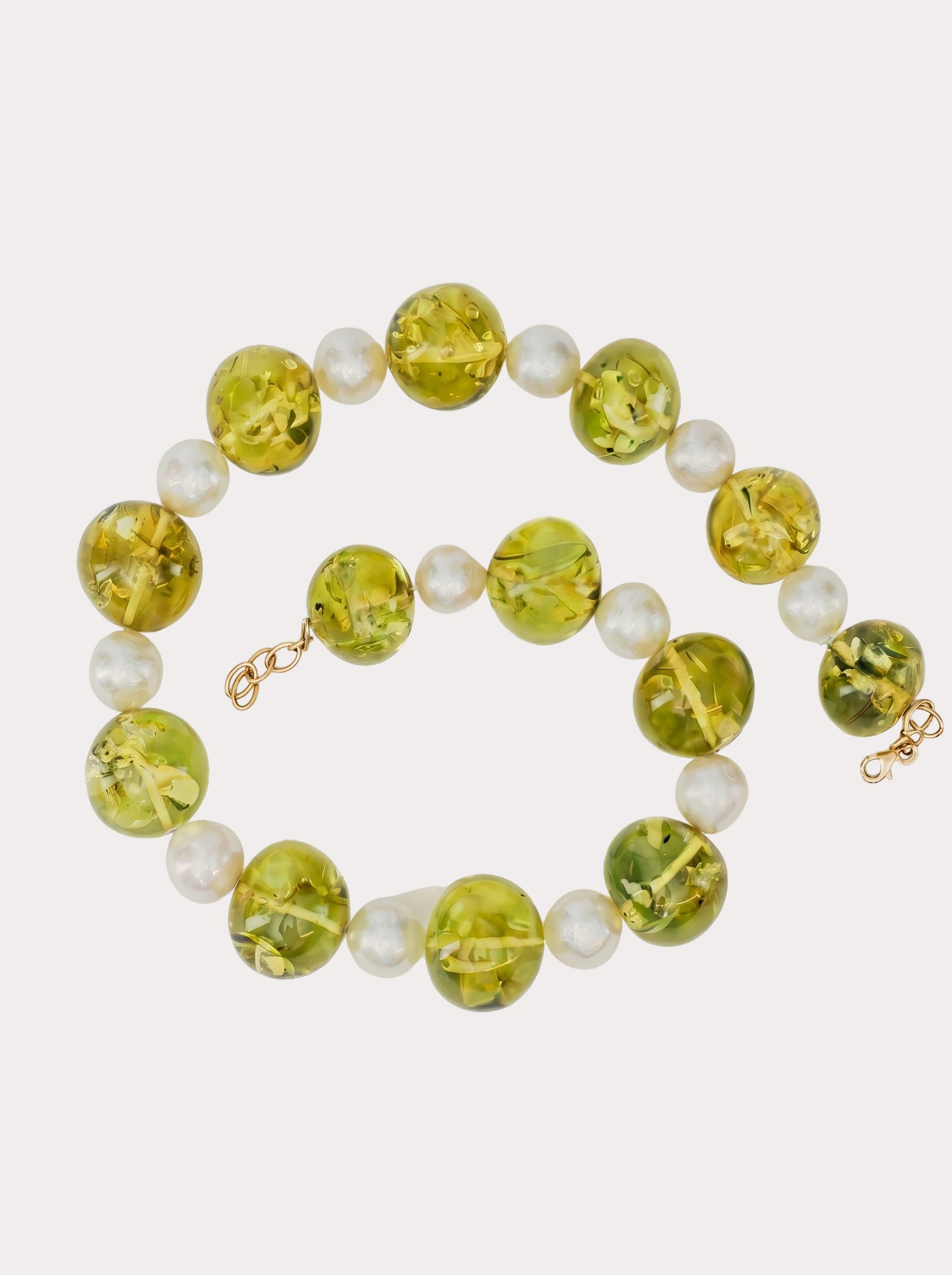Collana Girocollo con Ambra Verde e Perle in Oro Giallo 18 kt