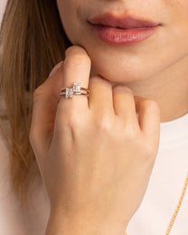 Anello con Diamante Taglio Rettangolare