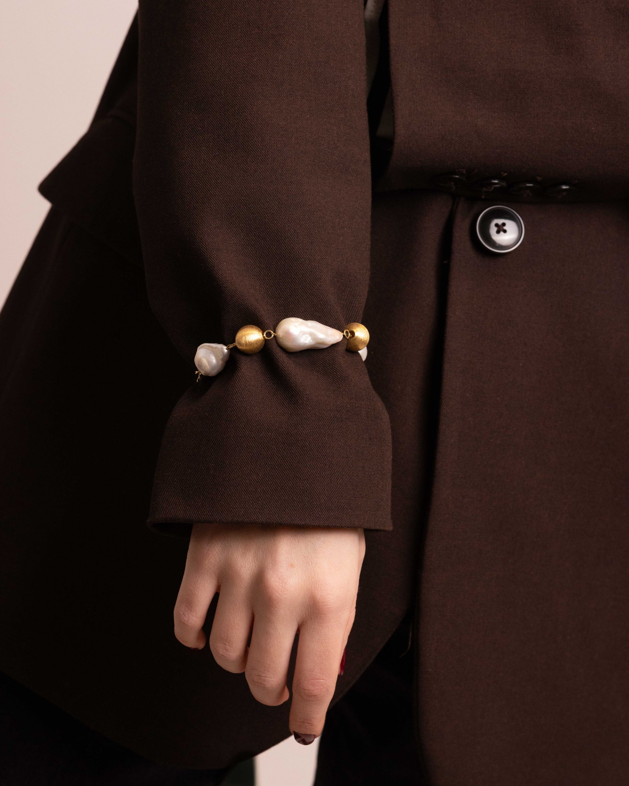 Bracciale Perle Barocche e Sfere Dorate