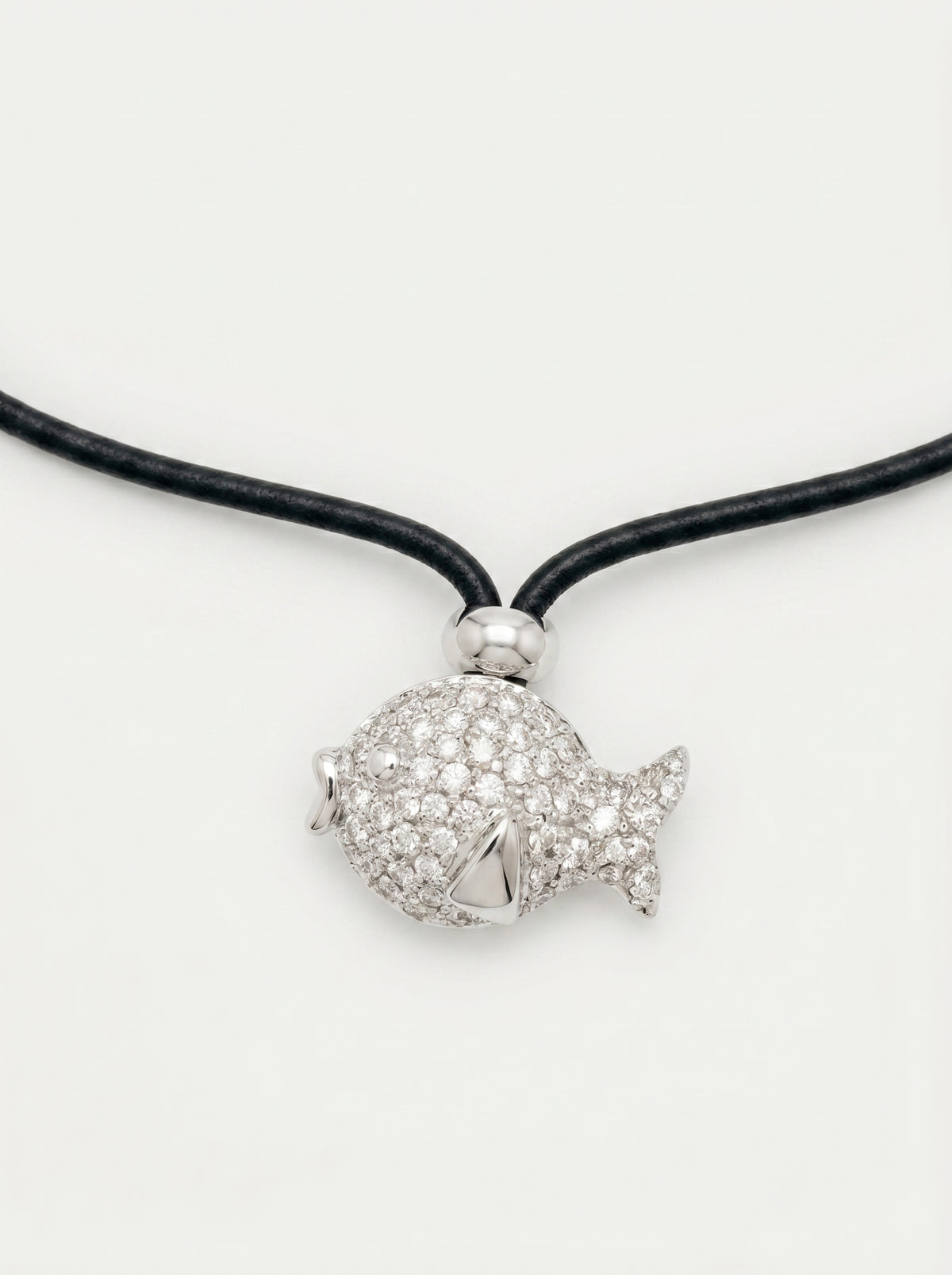 Collana Crivelli con Pendente Pesce in Oro Bianco e Diamanti