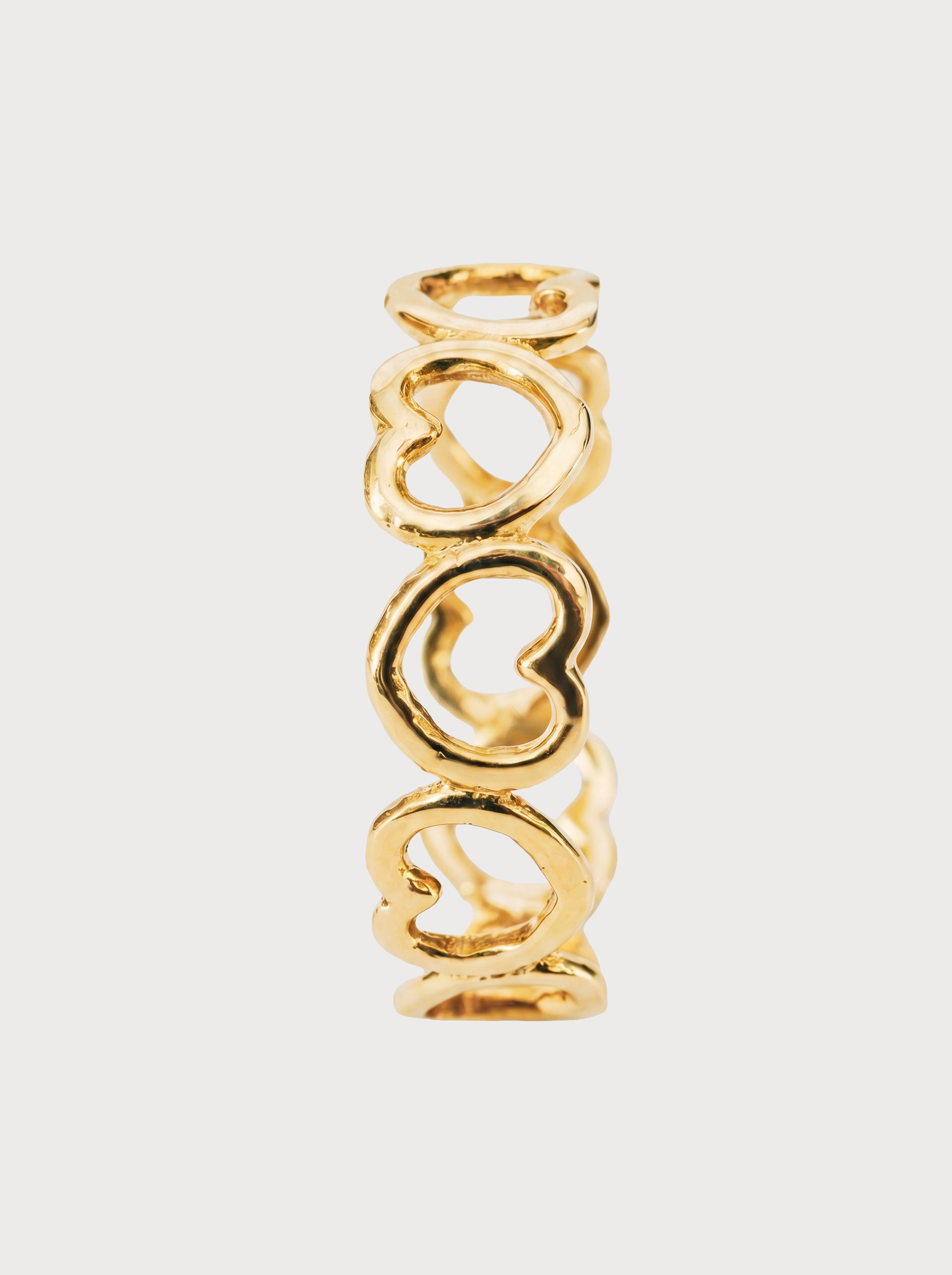 Vista laterale anello maglia grumette in oro giallo 18 kt