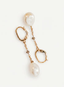 Orecchini pendenti in oro rosa con perle e diamanti bianchi e brown, coppia